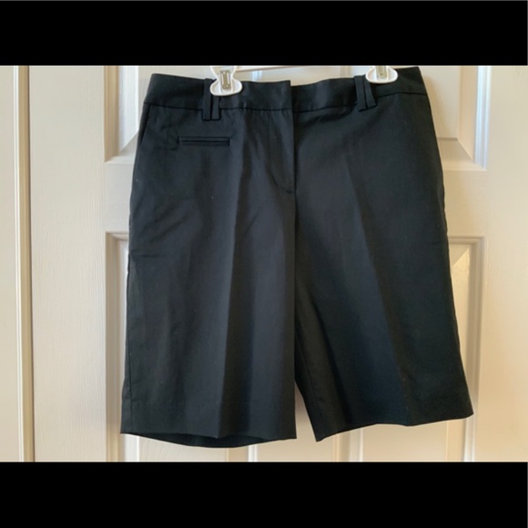 LOFT Pants - Bermuda shorts